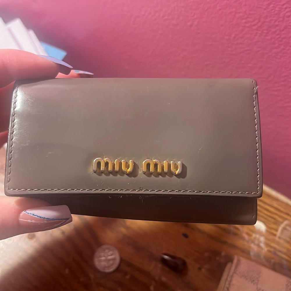Miu miu key holder looks almost brand new just missing one key on the in…